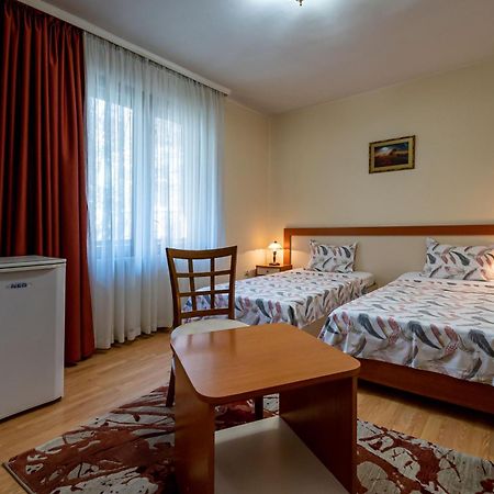 Primavera 1 Hotel Pazardzhik Exterior foto